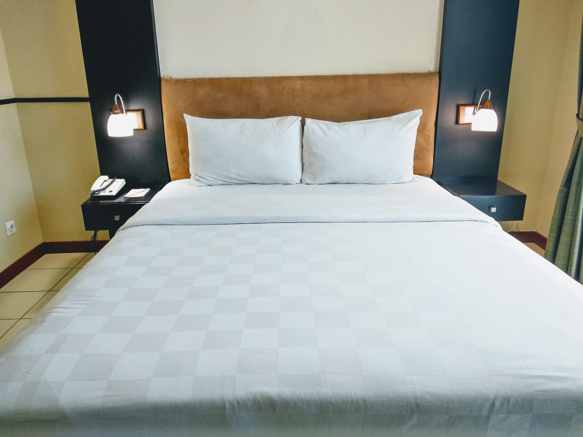 Marbella Suites Bandung Cimenyan ภายนอก รูปภาพ