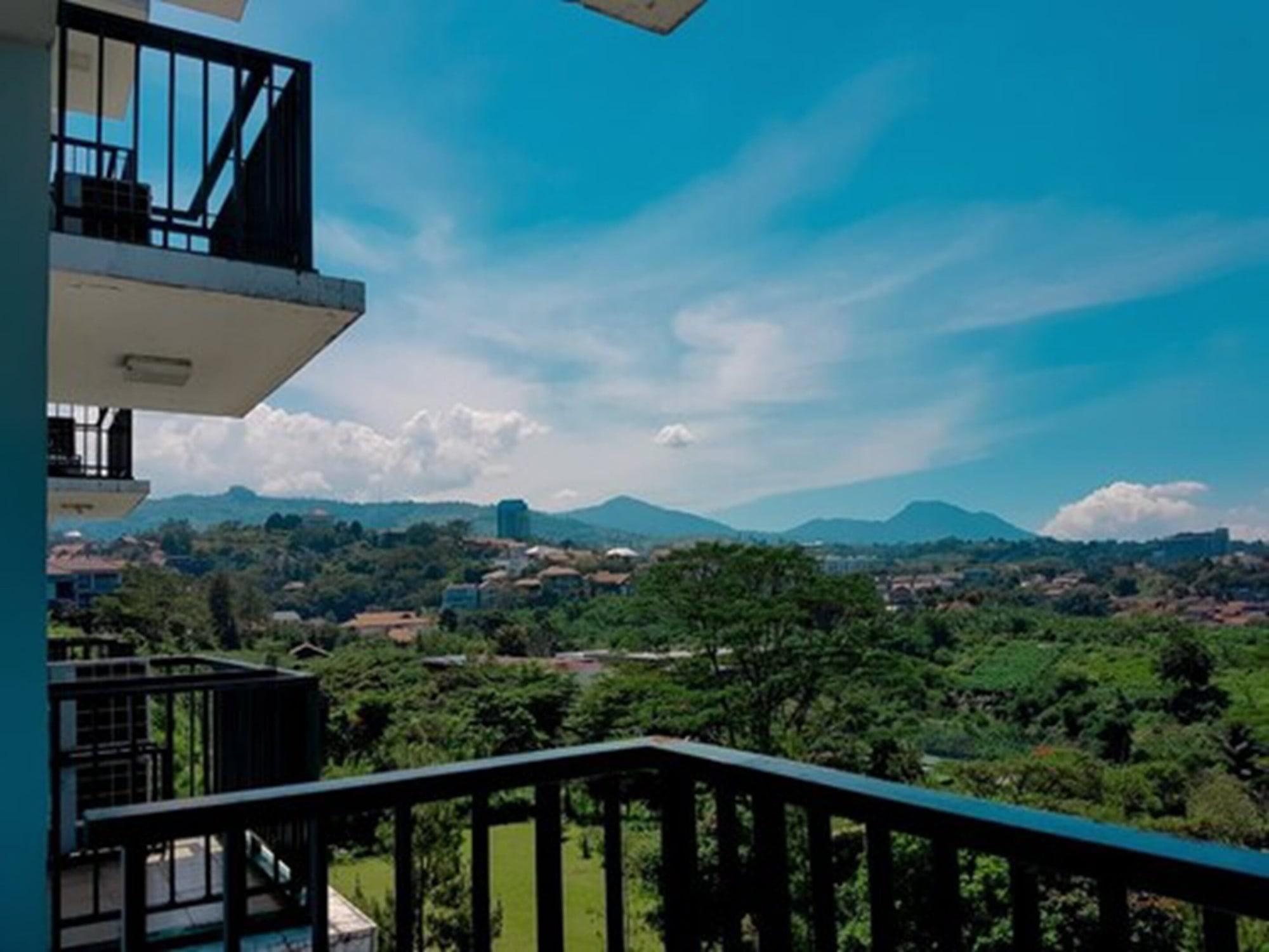 Marbella Suites Bandung Cimenyan ภายนอก รูปภาพ