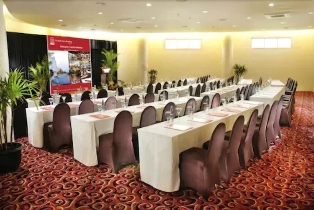 Marbella Suites Bandung Cimenyan ภายนอก รูปภาพ