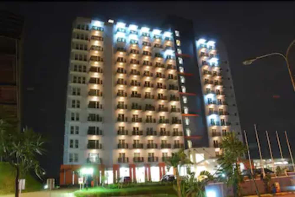 Marbella Suites Bandung Cimenyan ภายนอก รูปภาพ
