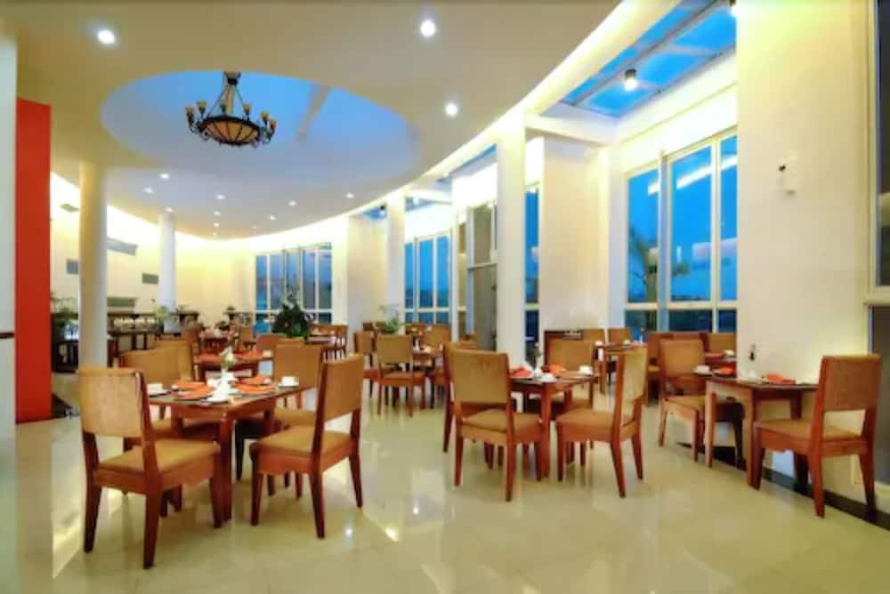Marbella Suites Bandung Cimenyan ภายนอก รูปภาพ