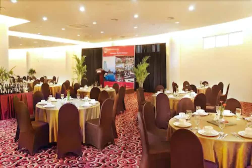 Marbella Suites Bandung Cimenyan ภายนอก รูปภาพ