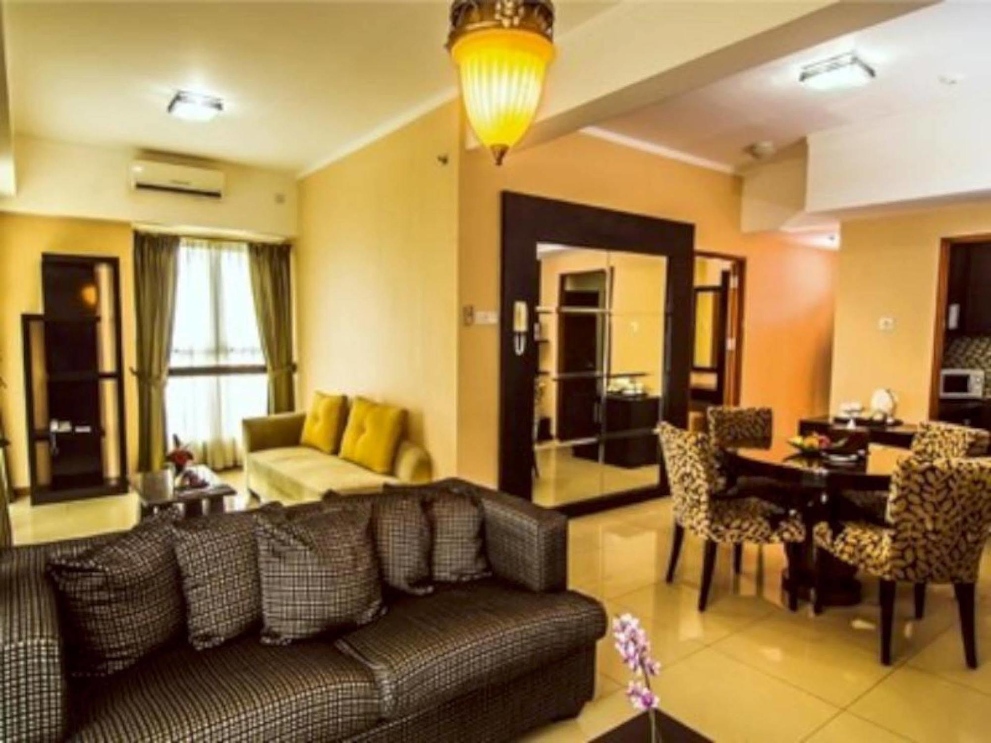Marbella Suites Bandung Cimenyan ภายนอก รูปภาพ