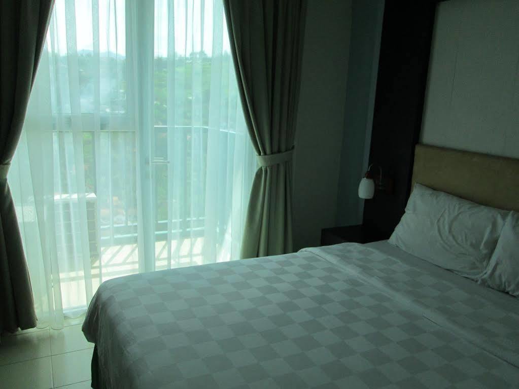 Marbella Suites Bandung Cimenyan ภายนอก รูปภาพ